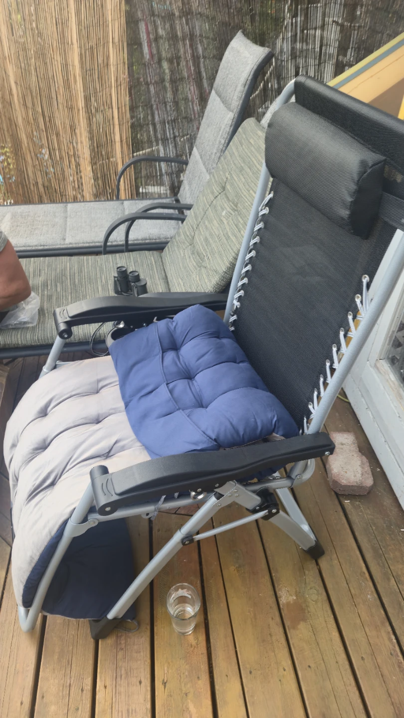 Zero Gravity Chair with Cushion