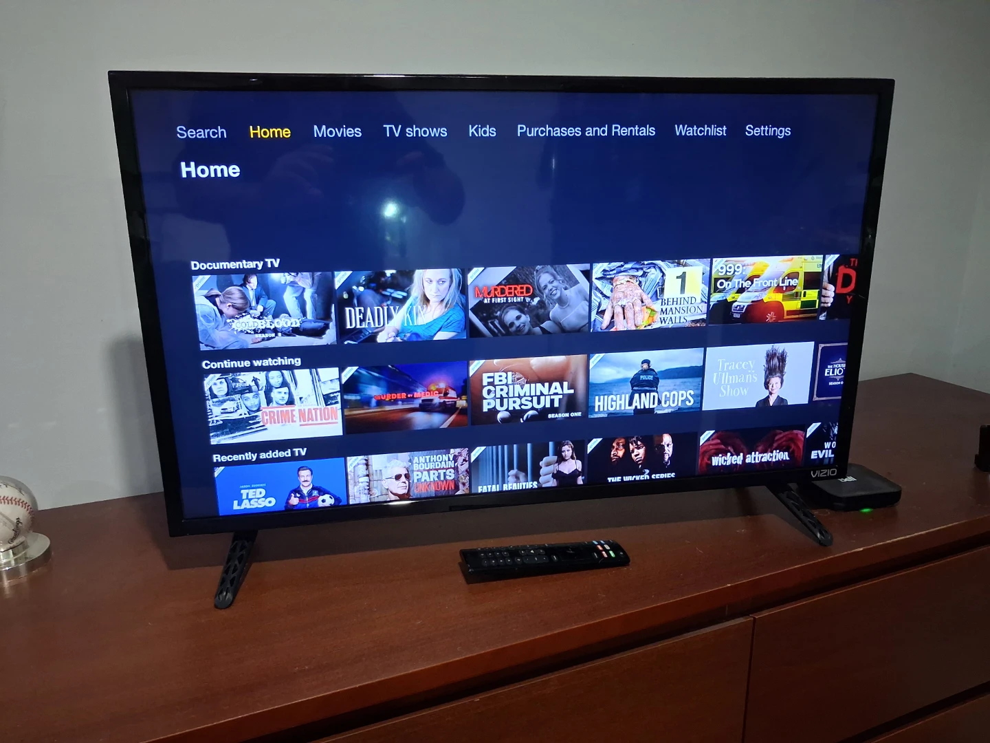 32" Smart TV with Remote