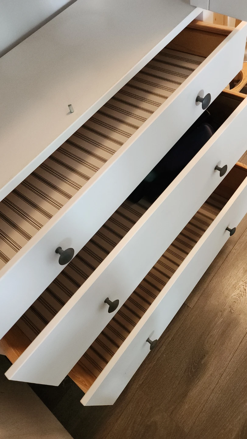 IKEA HEMNES Glass Door Cabinet with 3 Drawers – White And Wood - photo 5