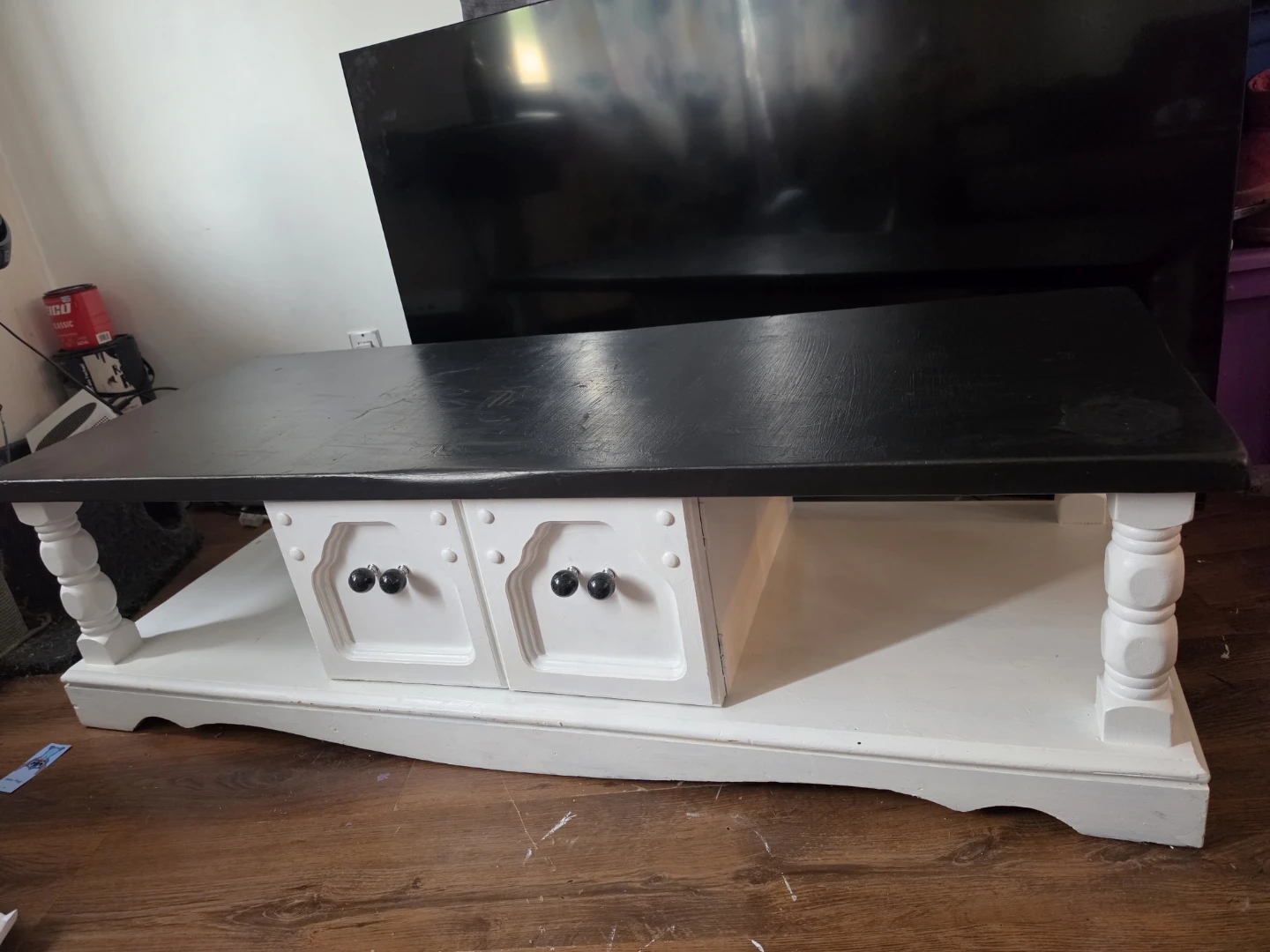 White Coffee Table with 2 Drawers