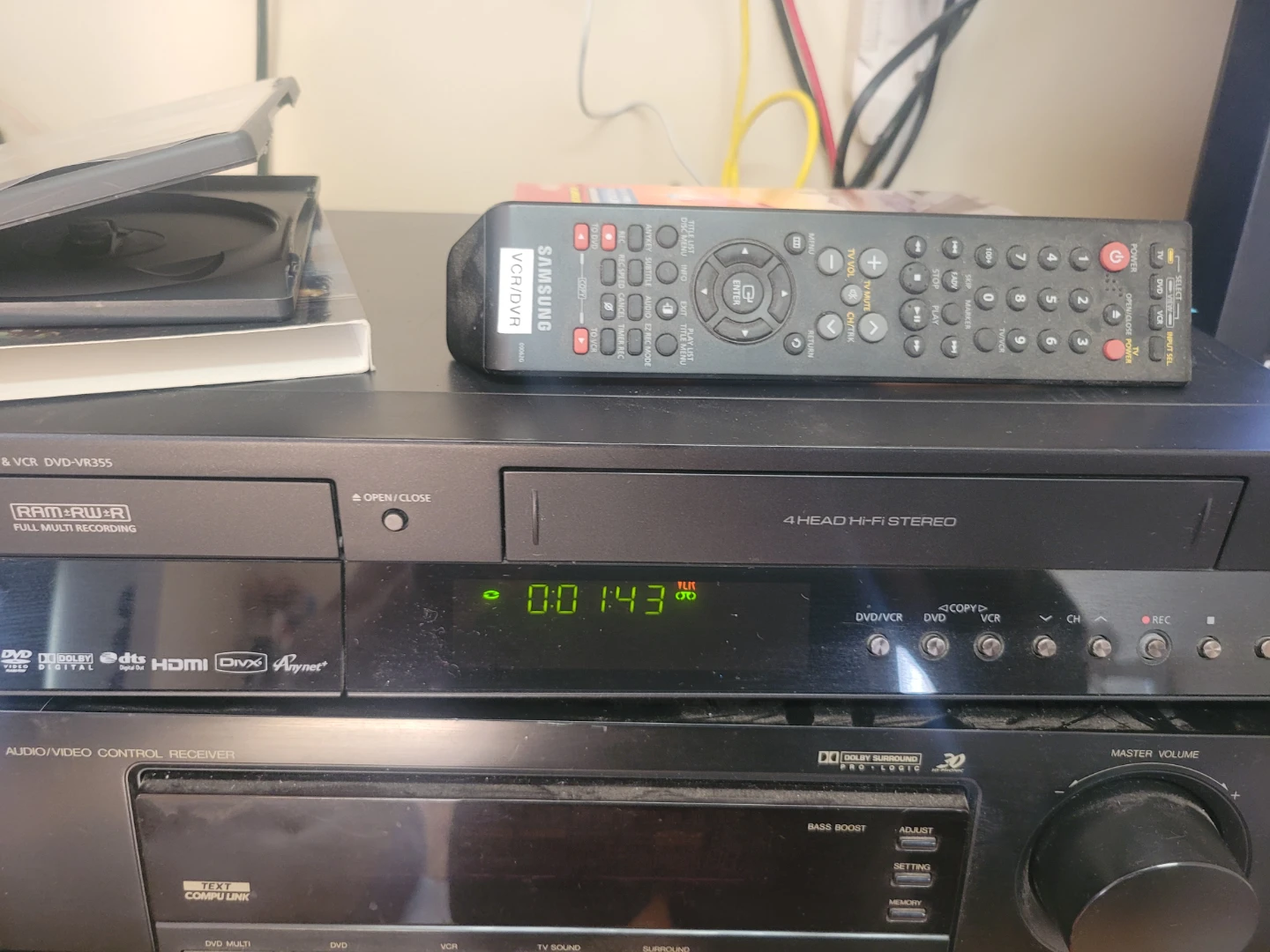 Samsung DVD Recorder & VCR Combo VR355 - photo 5
