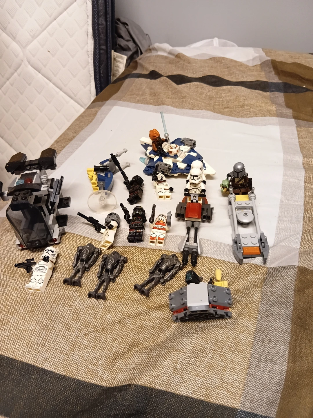 LEGO Star Wars Action Figures and Vehicles Lot