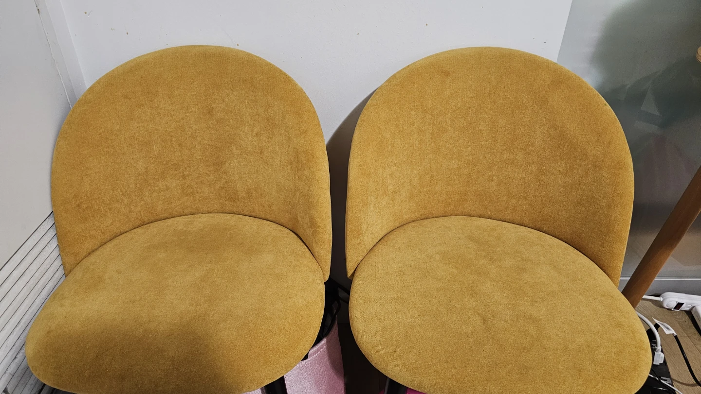 2 yellow dining chairs - photo 2