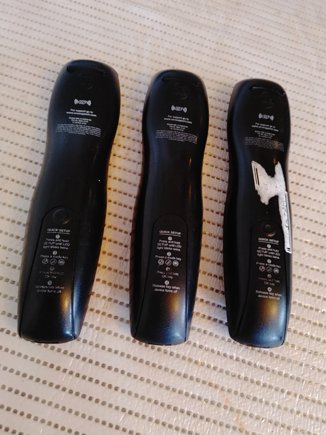 3 Rogers Universal Remotes - photo 2