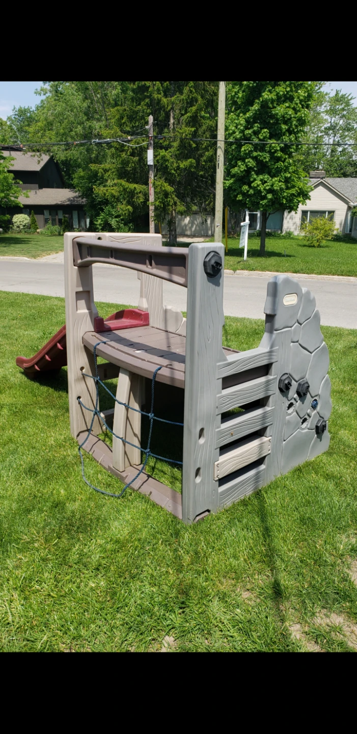 Little Tikes Hide 'n Seek Climber