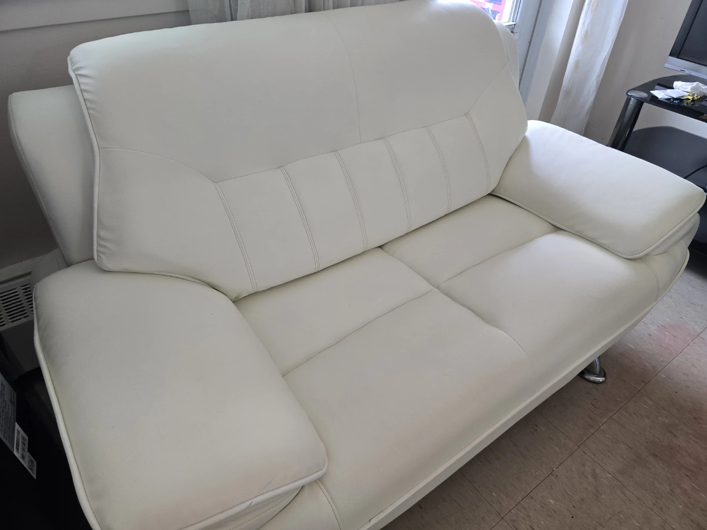 White Faux Leather Loveseat - photo 4
