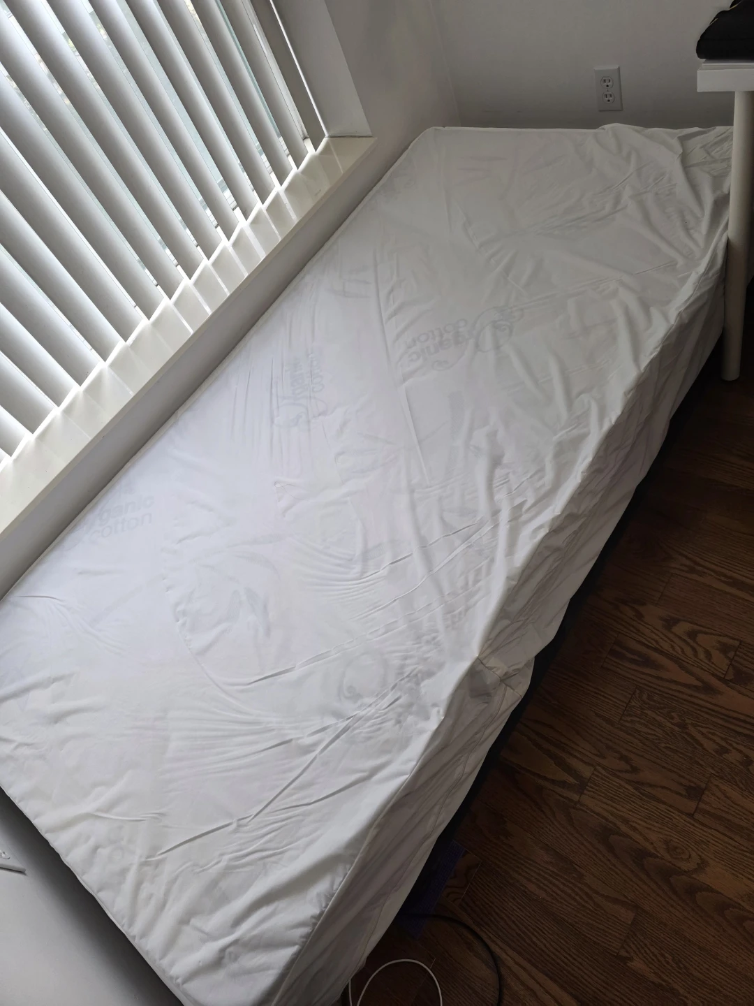 Moving Sale - Single bed - photo 2