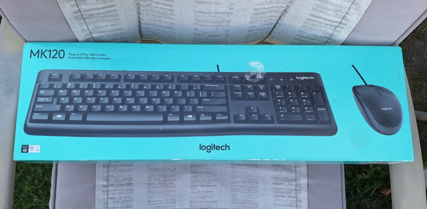 Logitech MK120 Plug and Play USB Combo Keyboard and Mouse Set