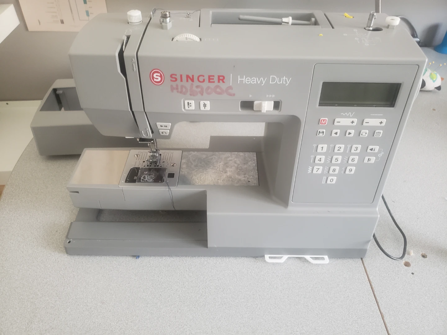 Singer Heavy Duty HD6700C Sewing Machine - photo 3
