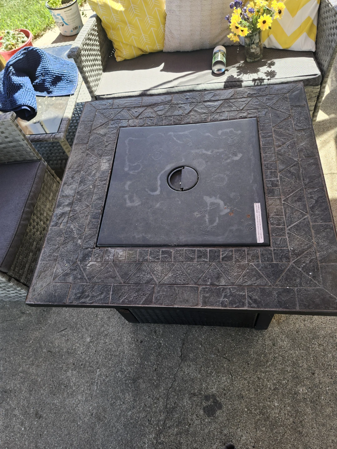 Square Tile Top Propane Fire Pit Table - photo 2