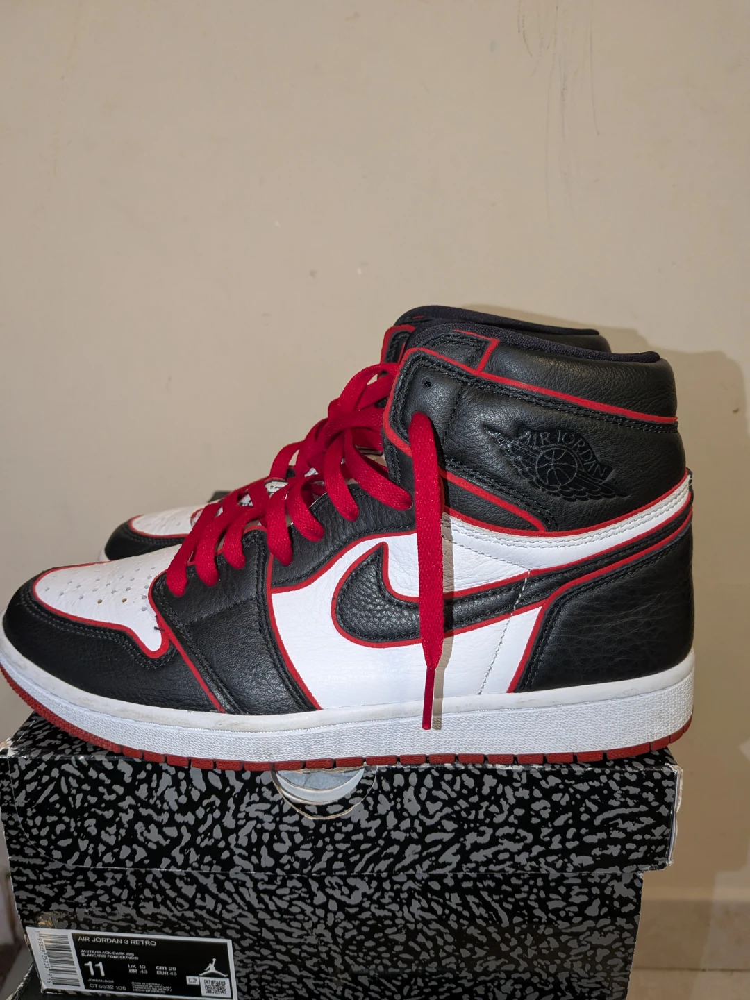 Air Jordan 1 Retro High OG Sneakers - photo 4