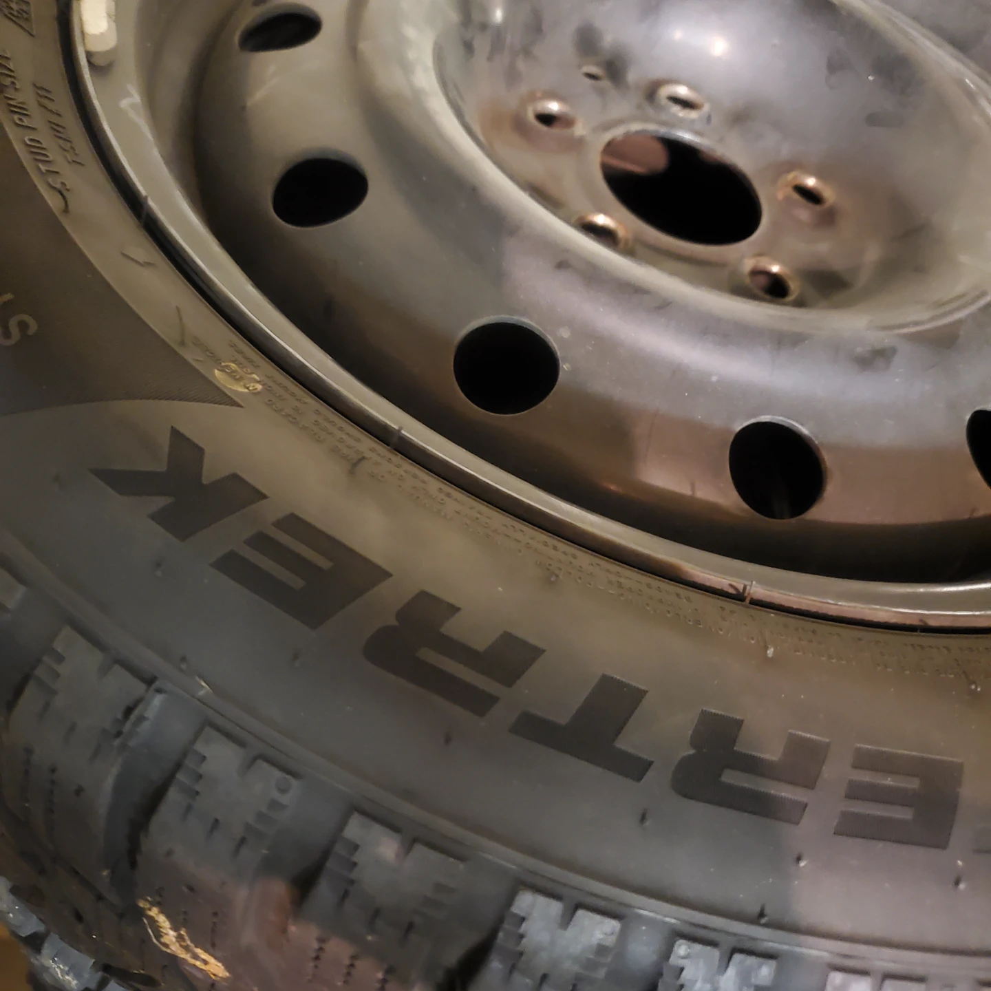 4 Winter Tires on Rims - photo 3