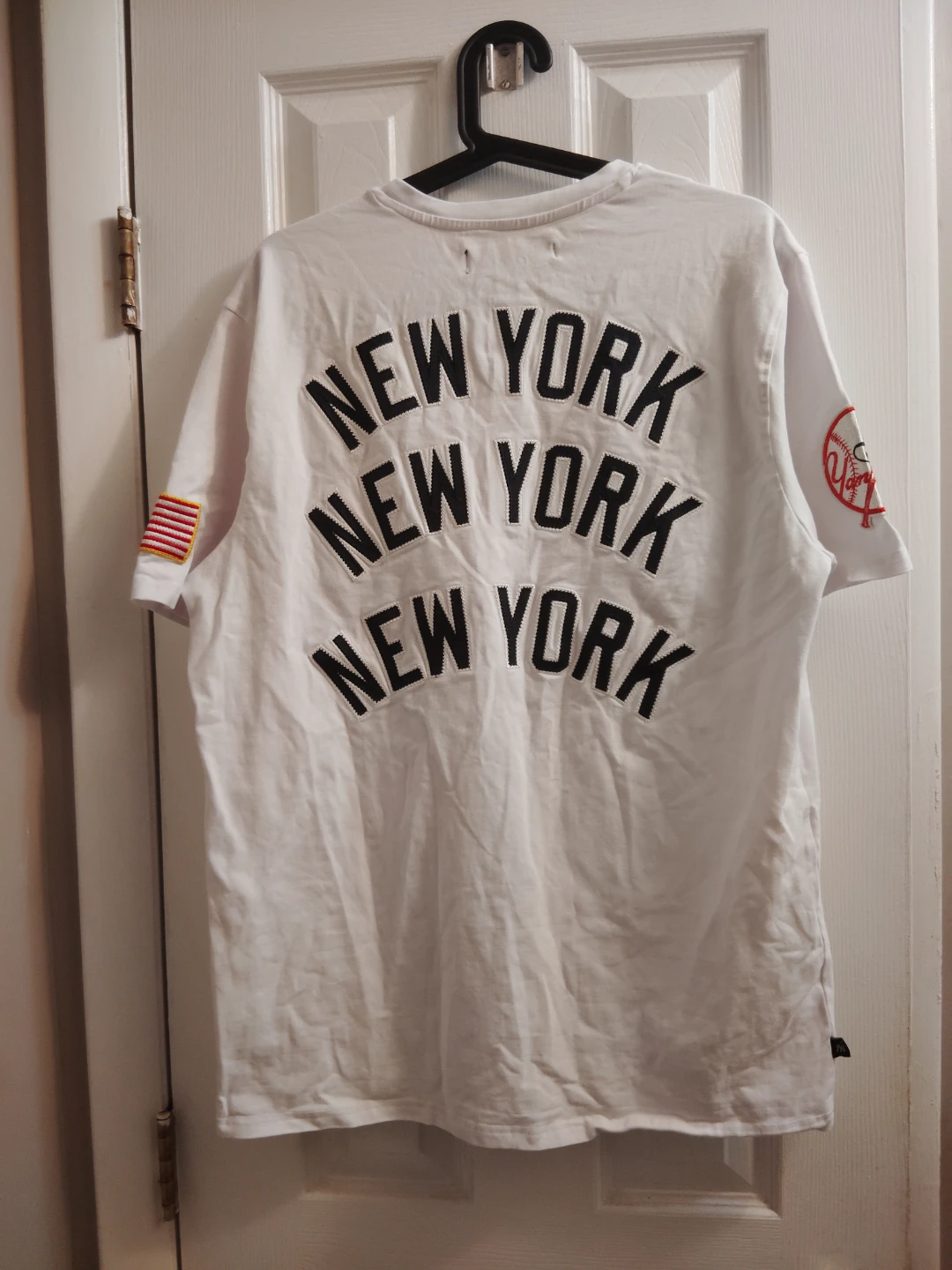Pro Standard NY Yankees Stitched Patch Tee - Men's XL (White) - photo 2
