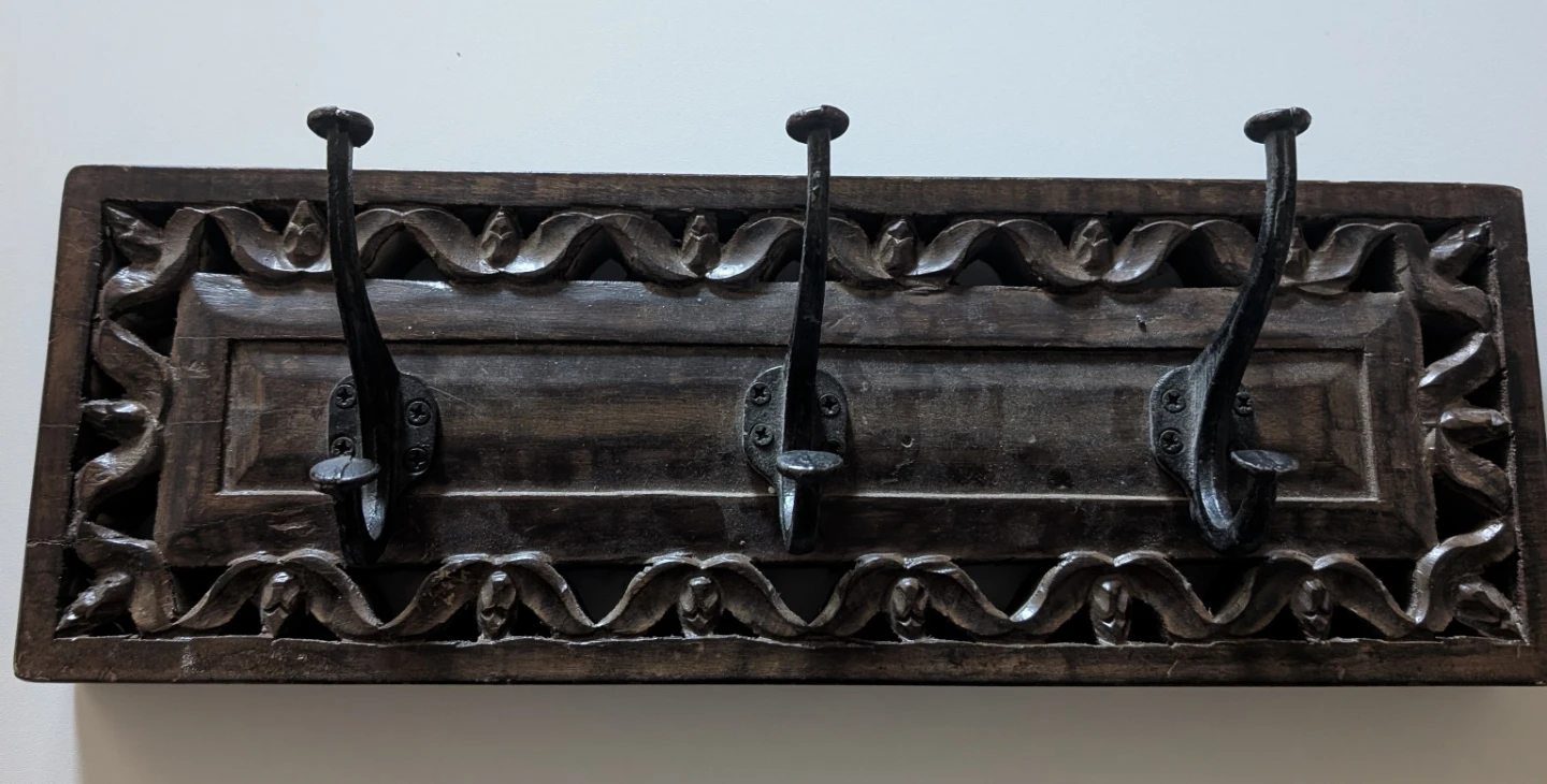 Carved Wood Wall Hook Rack - photo 2