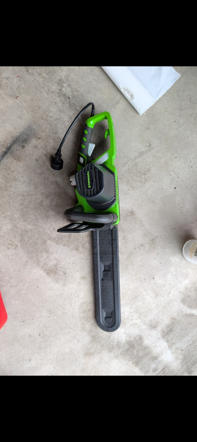 Chainsaw - photo 4