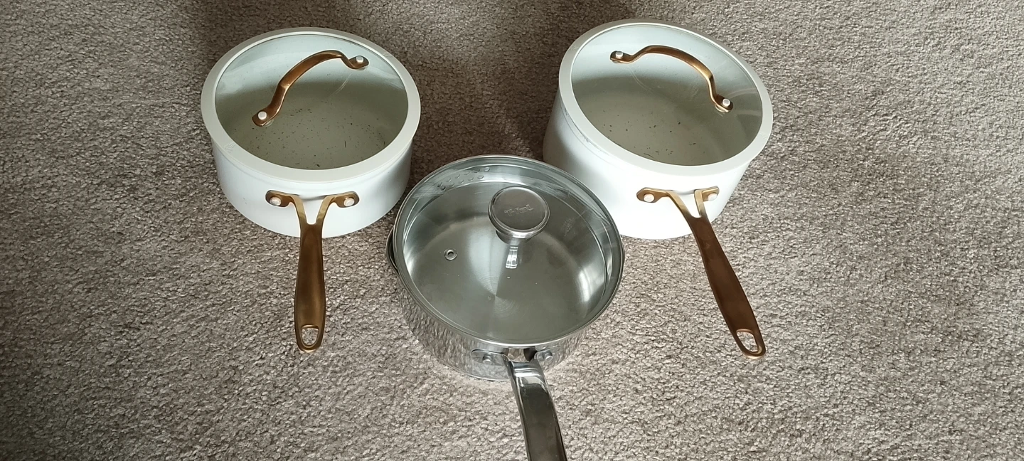 Pots and Saucepans Set