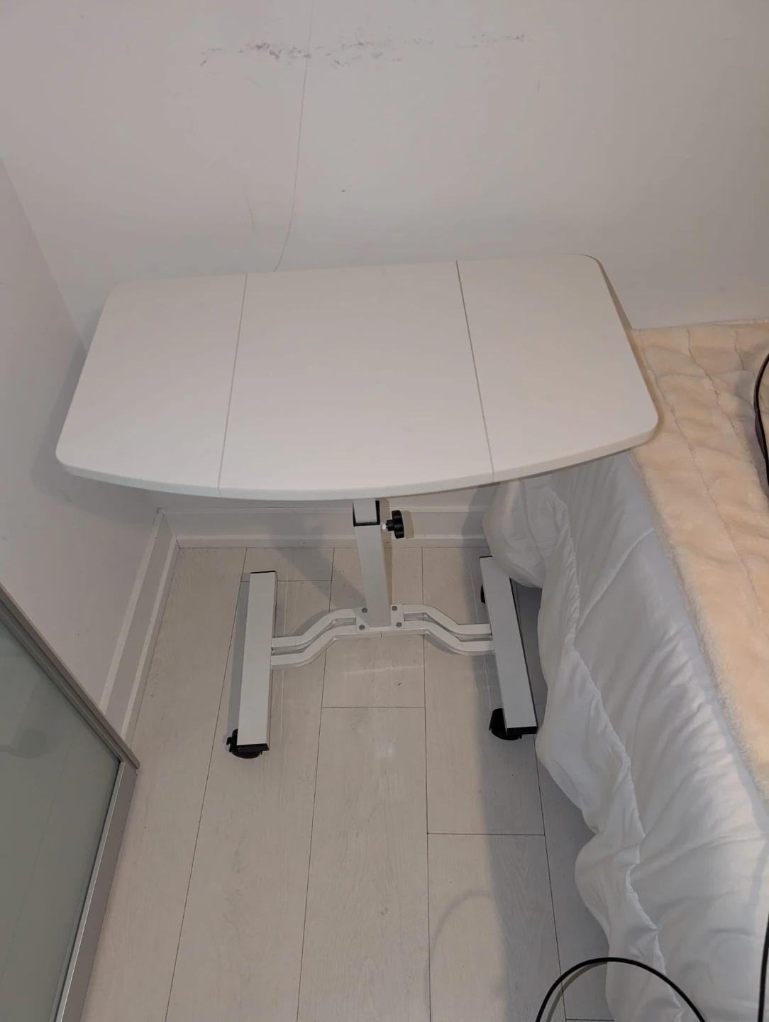 Desk with adjustable height - mobile - photo 2