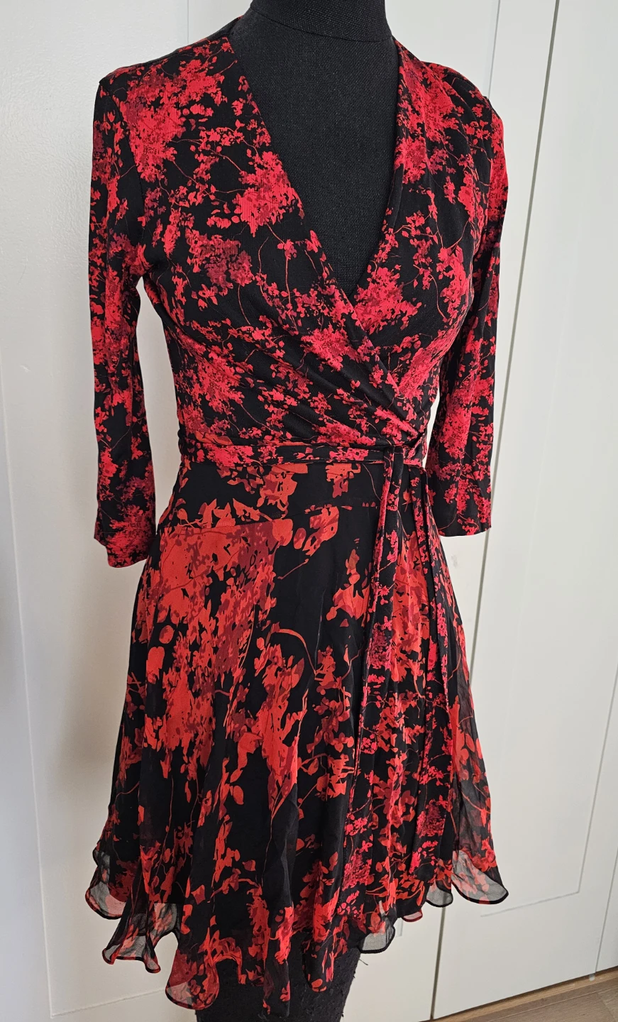Diane von Furstenberg Dress - Size 4 - photo 2