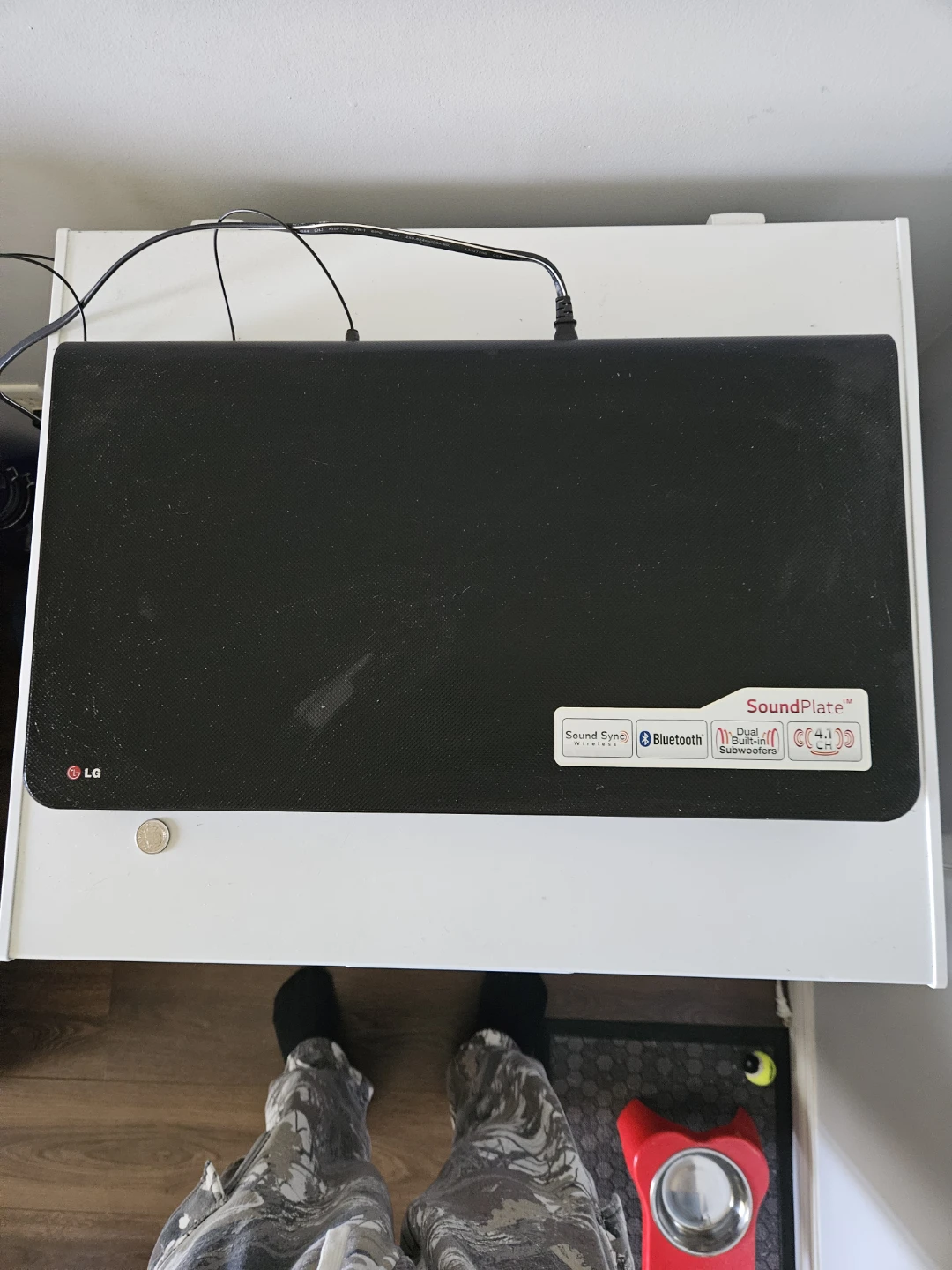 LG SoundPlate with Bluetooth and Dual Built-in Subwoofers