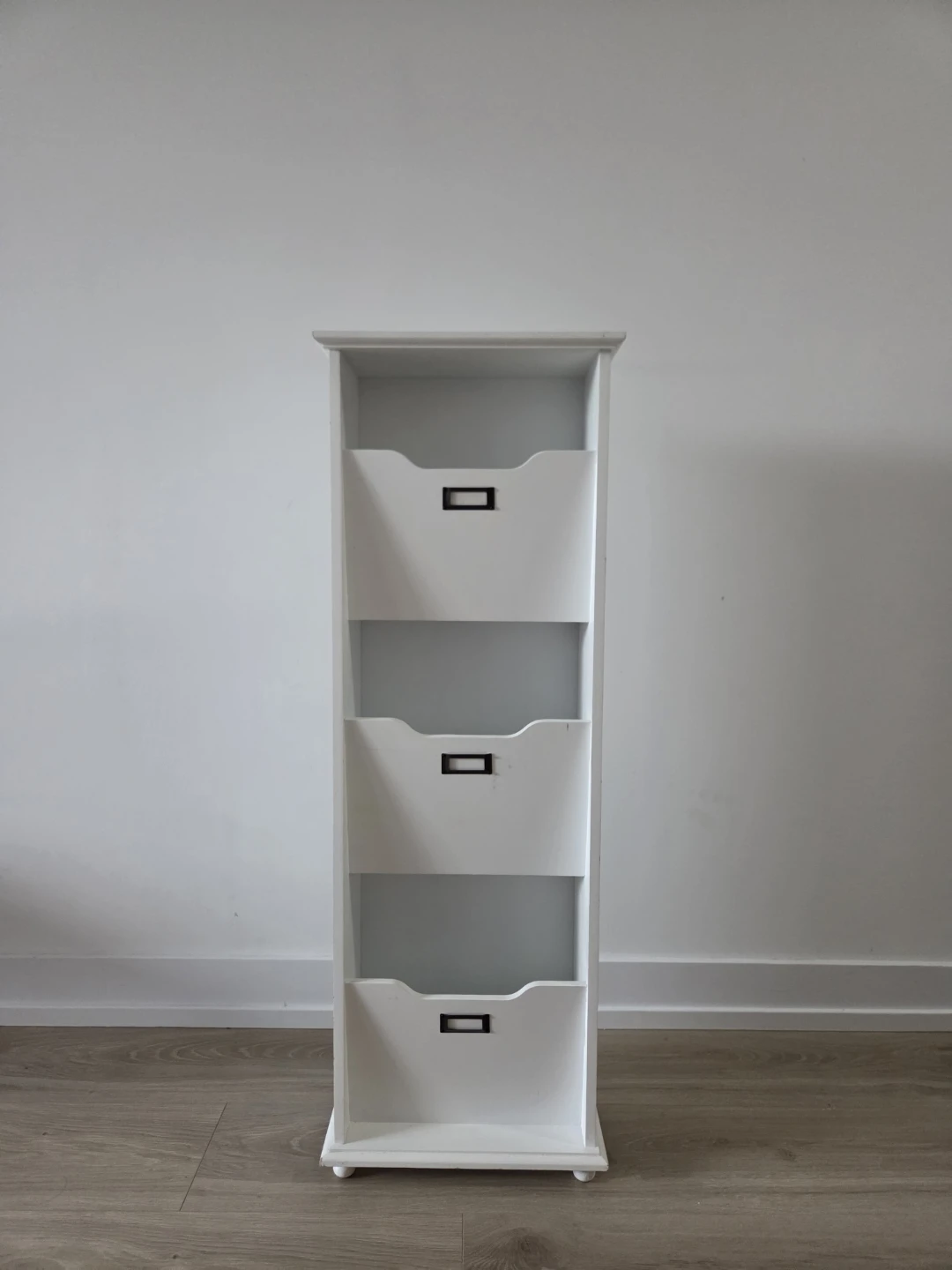White 3-Tier Shelving Unit
