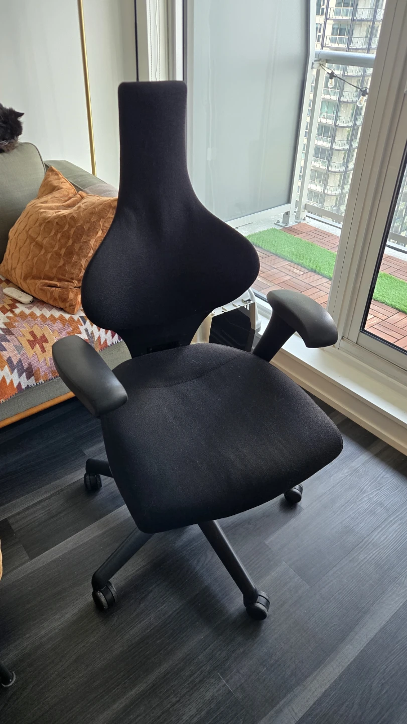 Junior Task Chair | Keilhauer