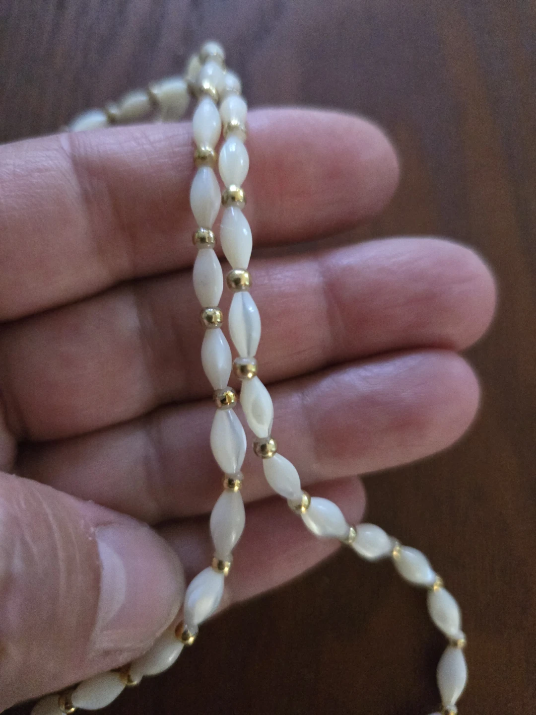 Vintage Graduated MOP Necklace with Gold Accents - photo 3