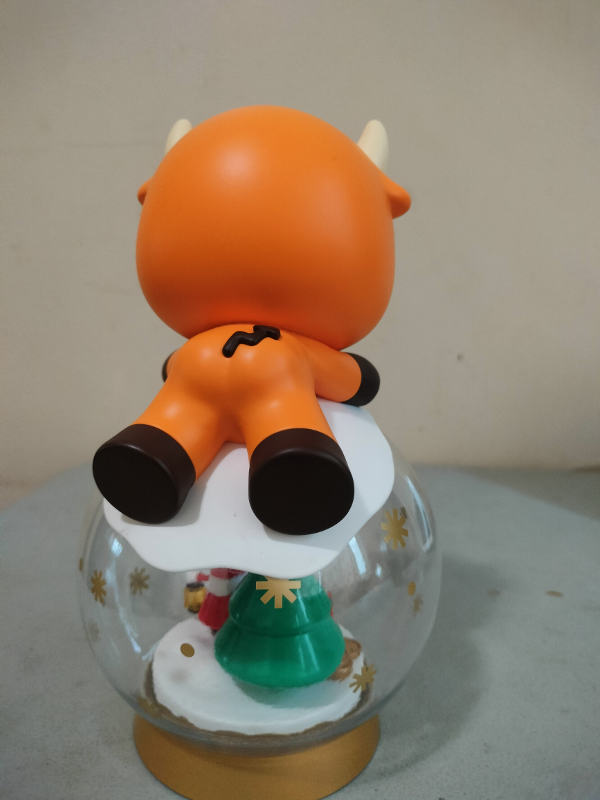 Christmas Snow Globe – $15 OBO 🎄 - photo 2