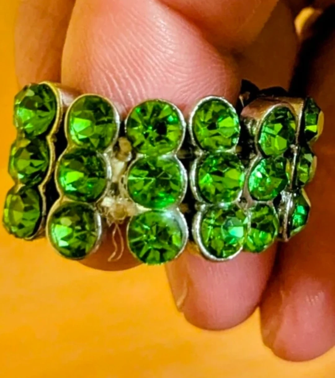 Vintage Triple Row Emerald Green Rhinestone Crystal Stretch Ring