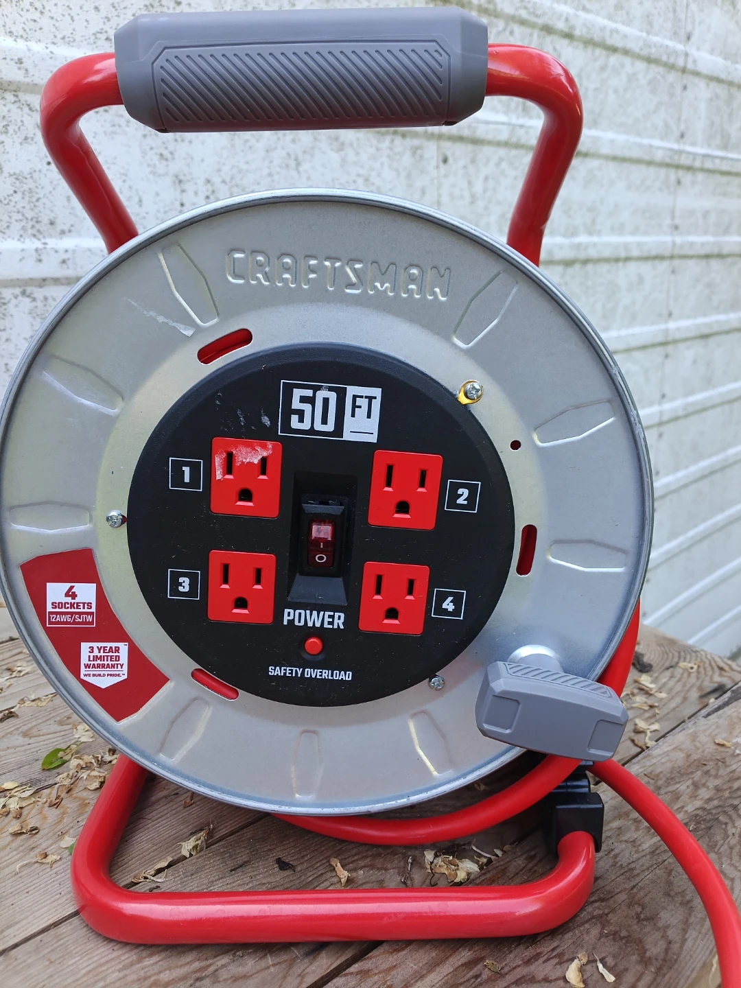 Craftsman 50 ft. Retractable Extension Cord Reel - photo 2