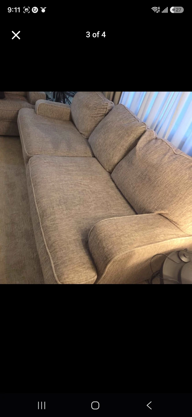 Plush Grey 3-Seater Sofa – Excellent Condition! - photo 3