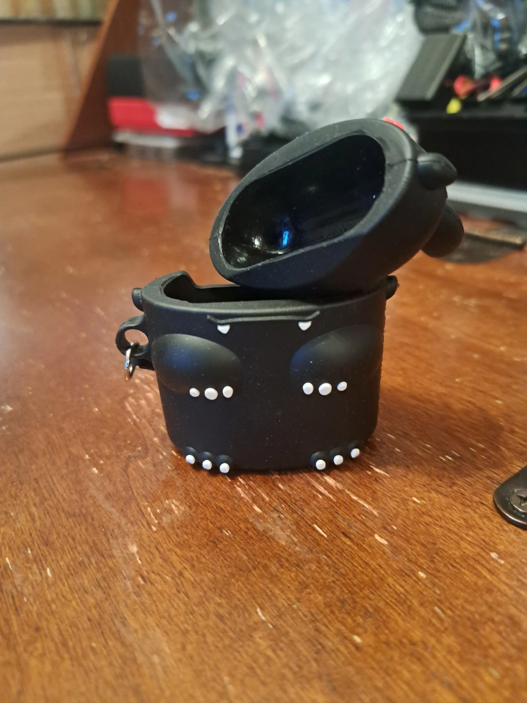 Black Toothless Dragon AirPods Case - photo 2