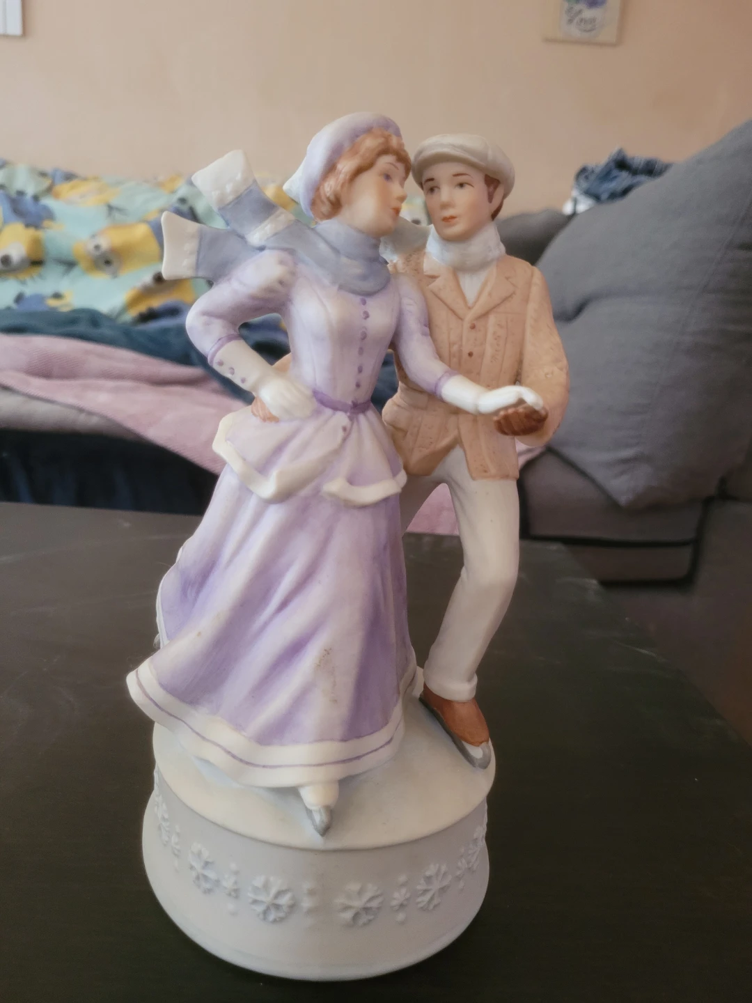 Musical Figurines - Couple on Ice and Boat Scene - photo 3