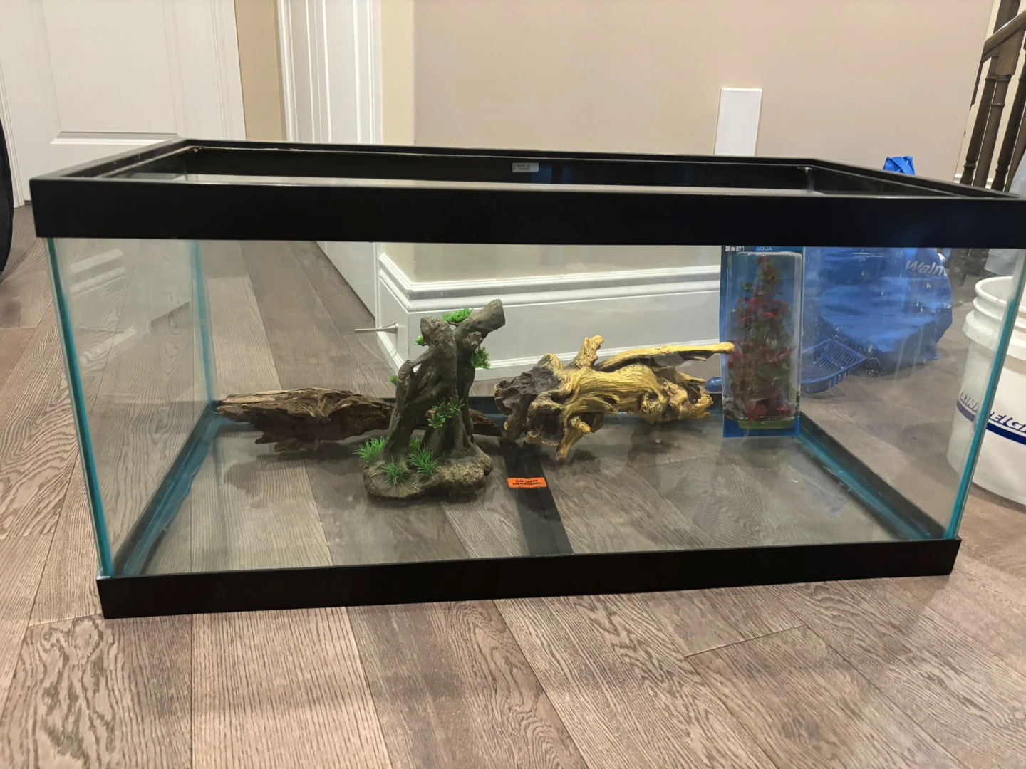40 Galoon Aquarium with  Decor Set