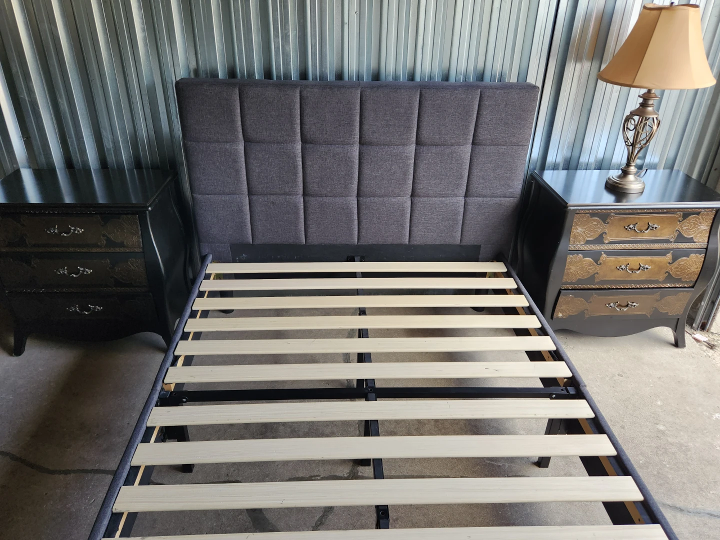 🇨🇦 Double bedframe  with nightstands - photo 3