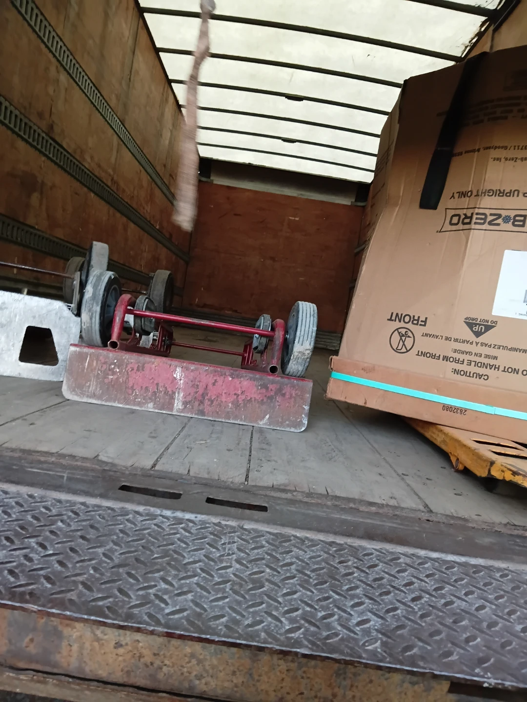 Mover and delivery services - photo 2