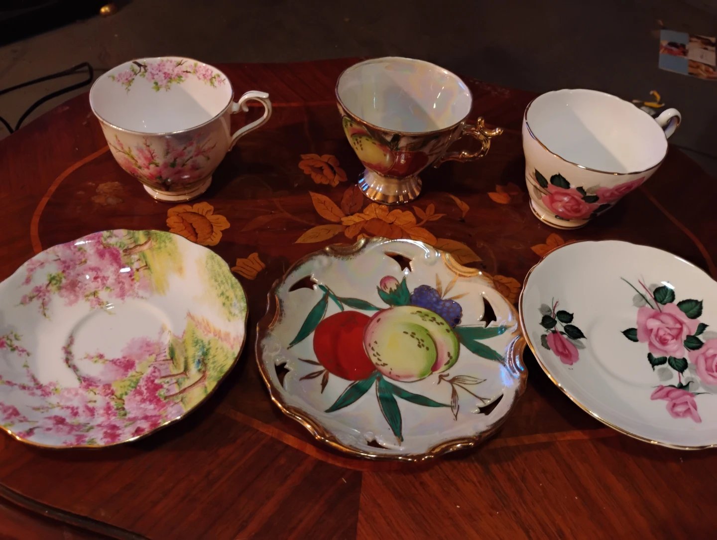Vintage Teacup and Saucer Set - photo 2