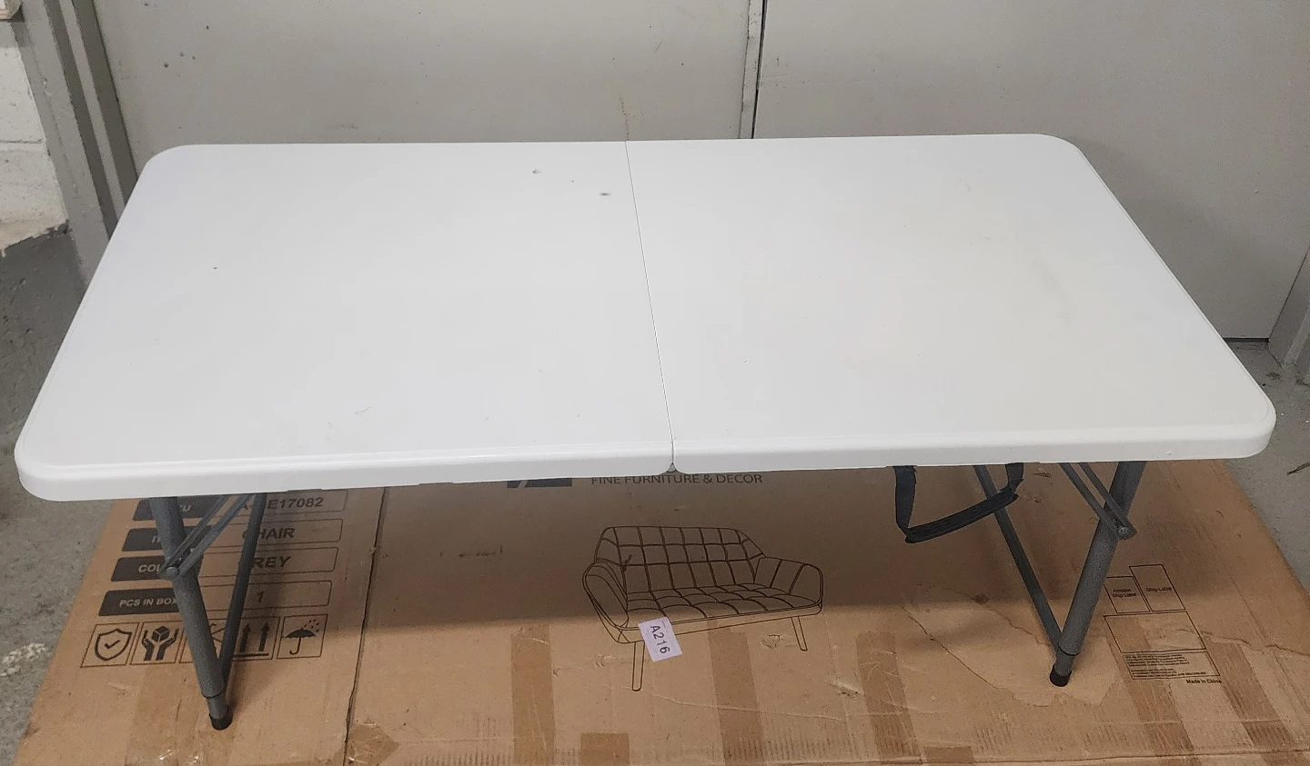 Folding Table with Handle - photo 2