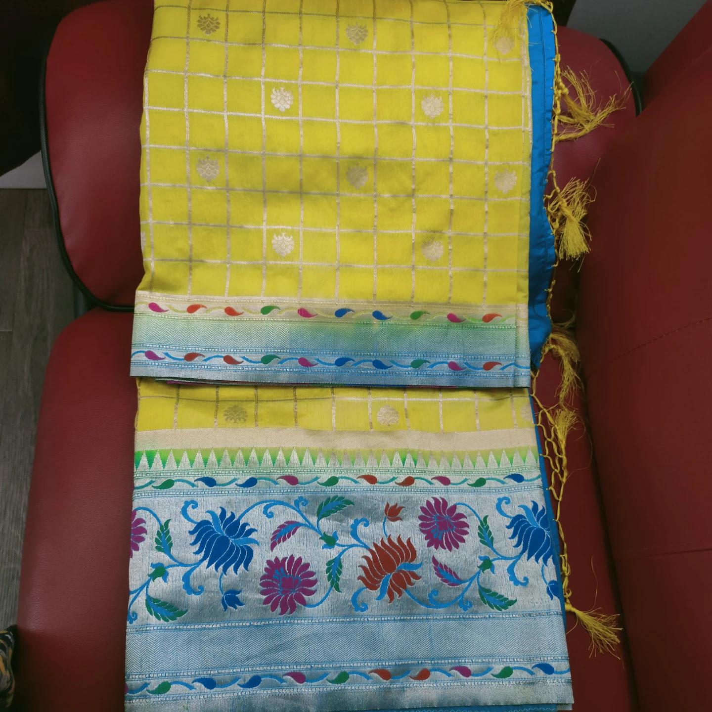 Traditional wear sarees - photo 2