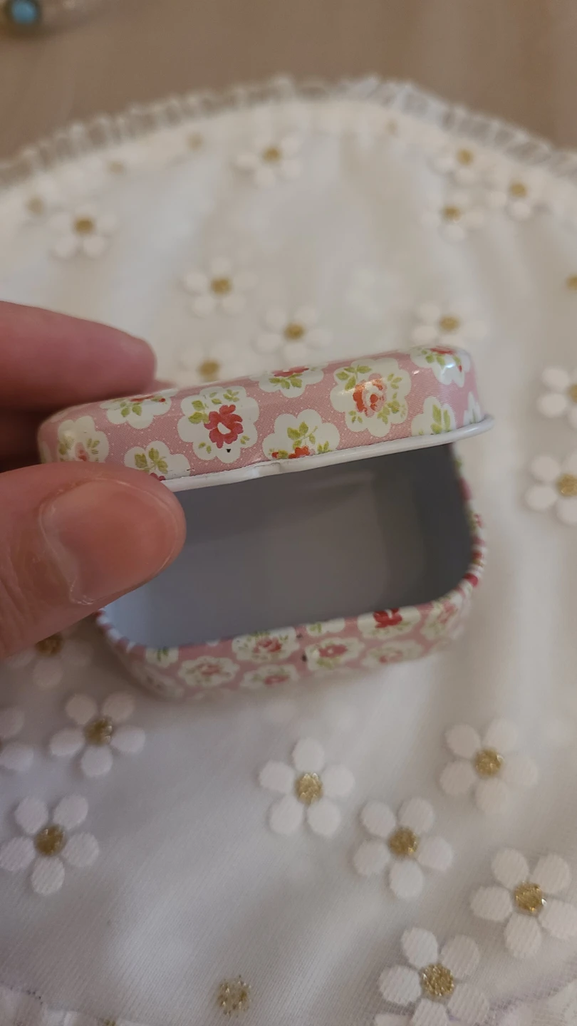 Floral Print Small Tin Box - photo 3