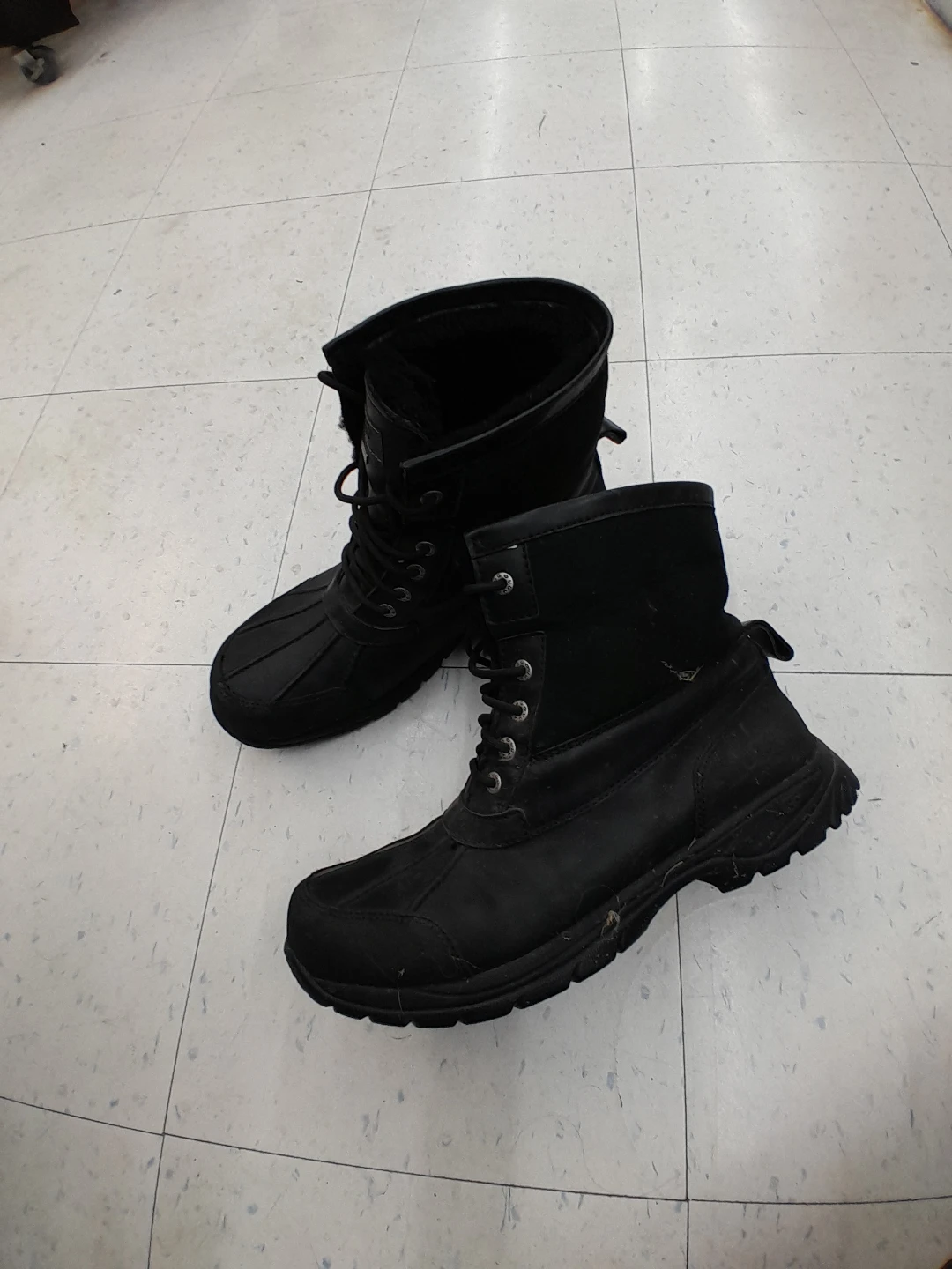 Black Winter Boots Original UGG Men's Size  11.5 - photo 4