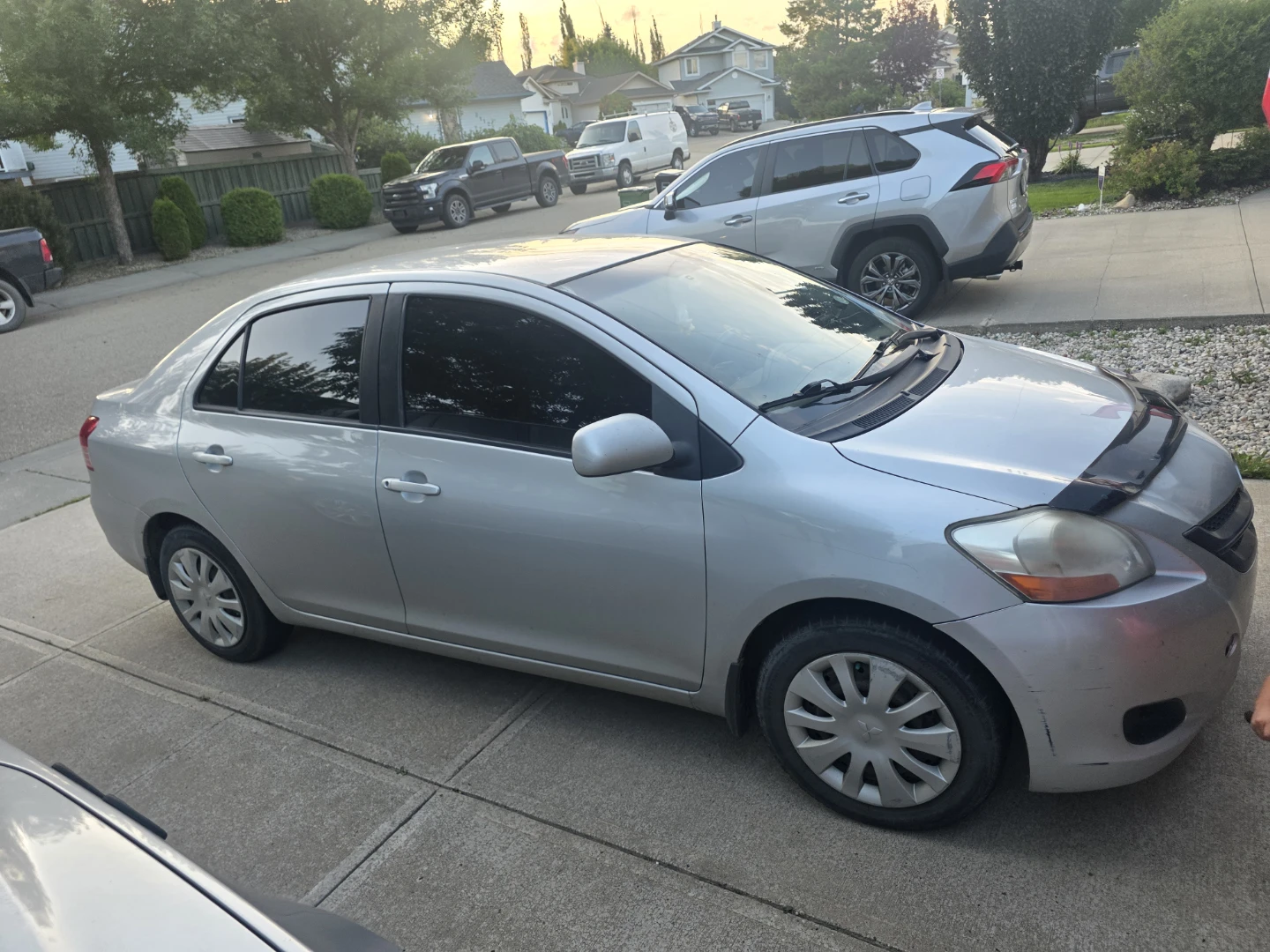 2007 Toyota Yaris Sedan - photo 2