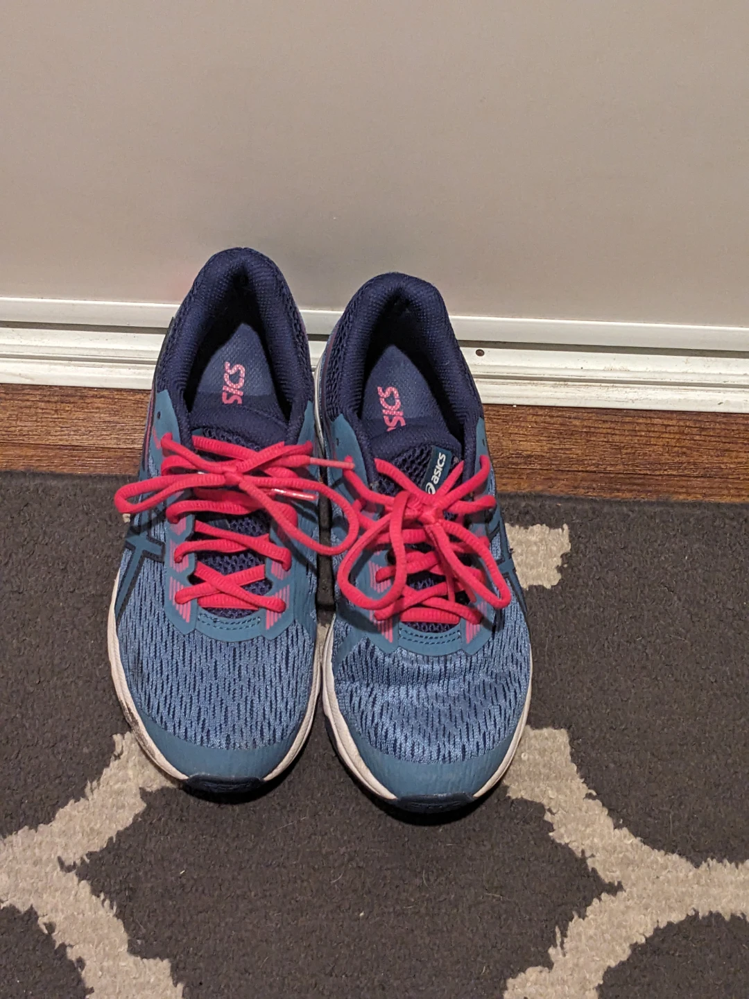 ASICS GT-1000 Running Kid's Shoes size 4.5