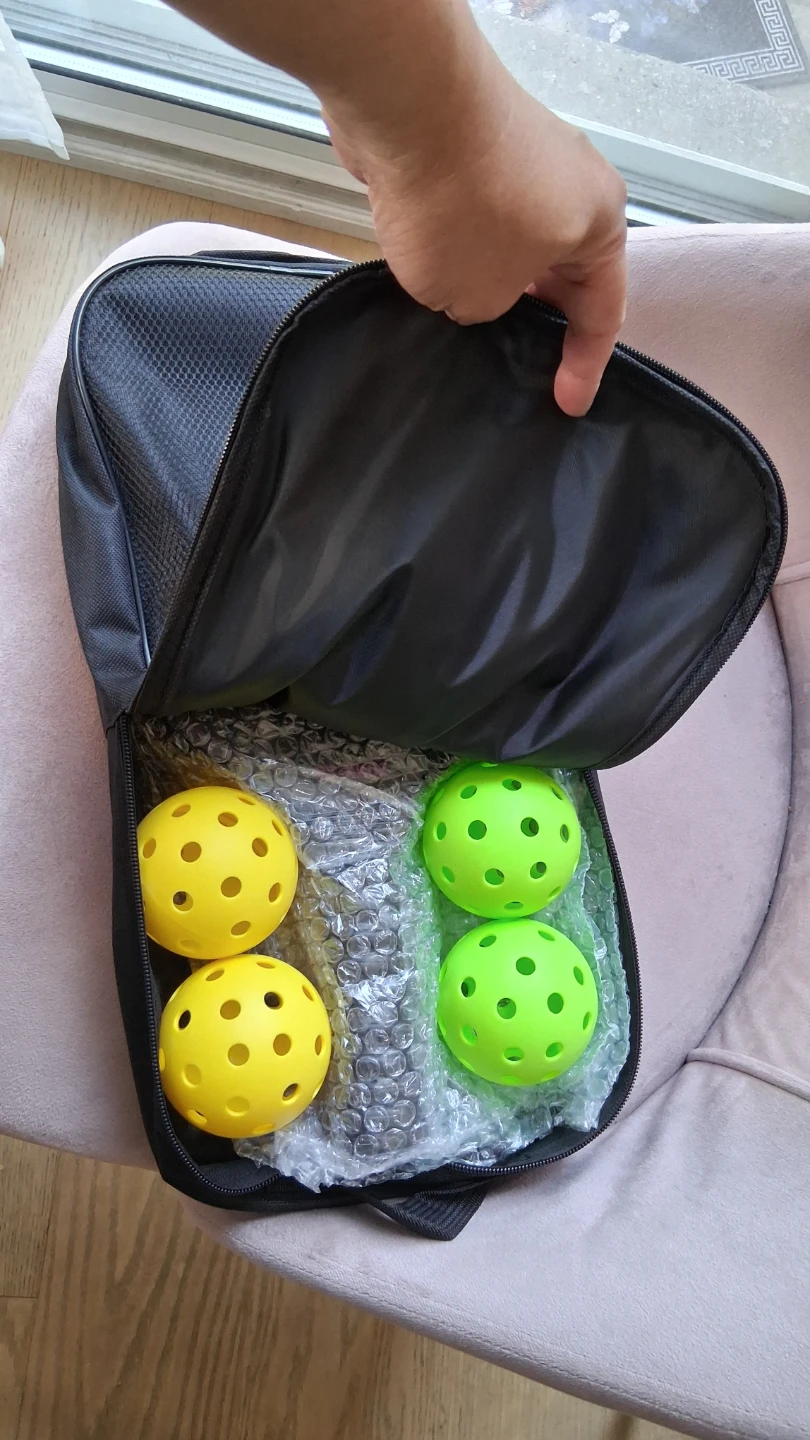 Pickleball 2 rackers 4 Balls Fiber Glass set w bag - photo 2