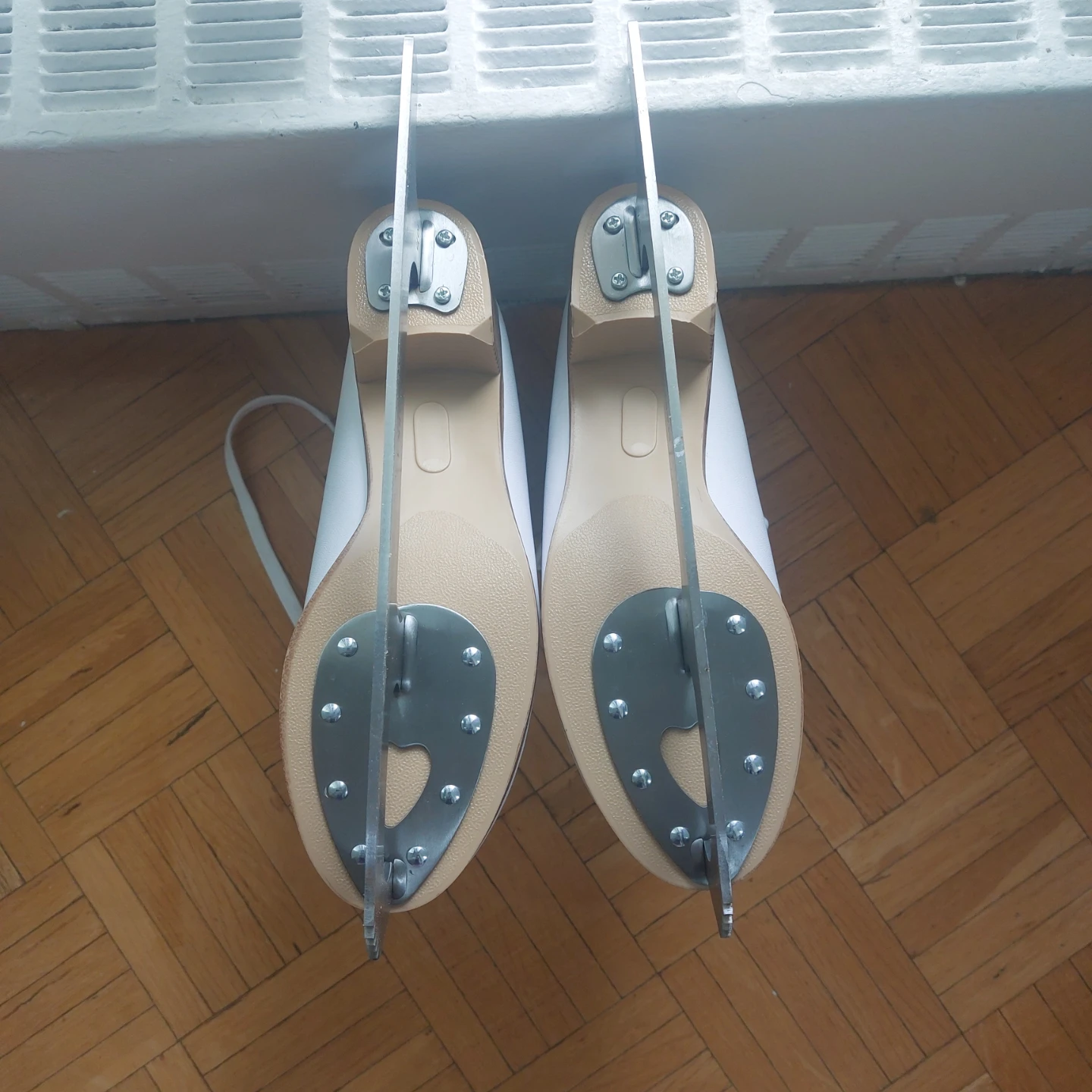 Jackson white ice skates size 8 - photo 5
