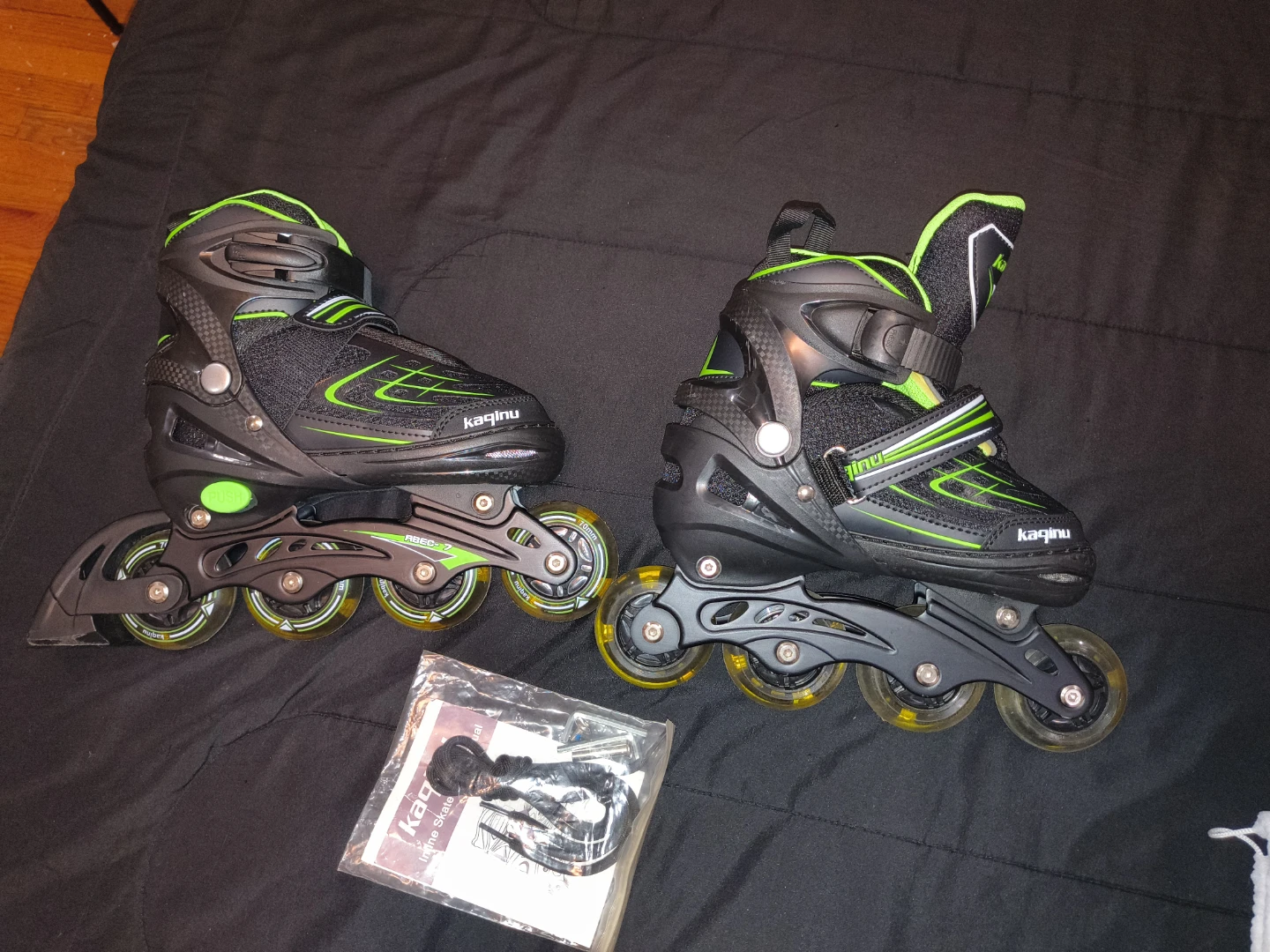 Kaqinu Inline Skates with Accessories
