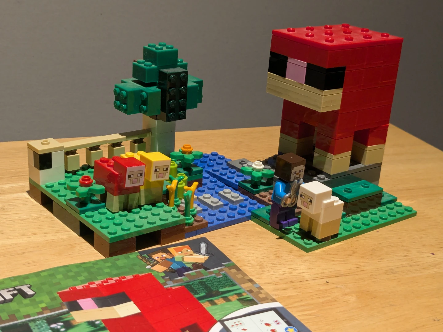 LEGO Minecraft The Chicken Coop 21140 Building Kit