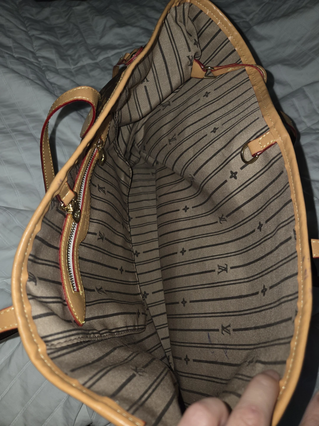 Louis Vuitton Neverfull GM Monogram Tote Bag - photo 3
