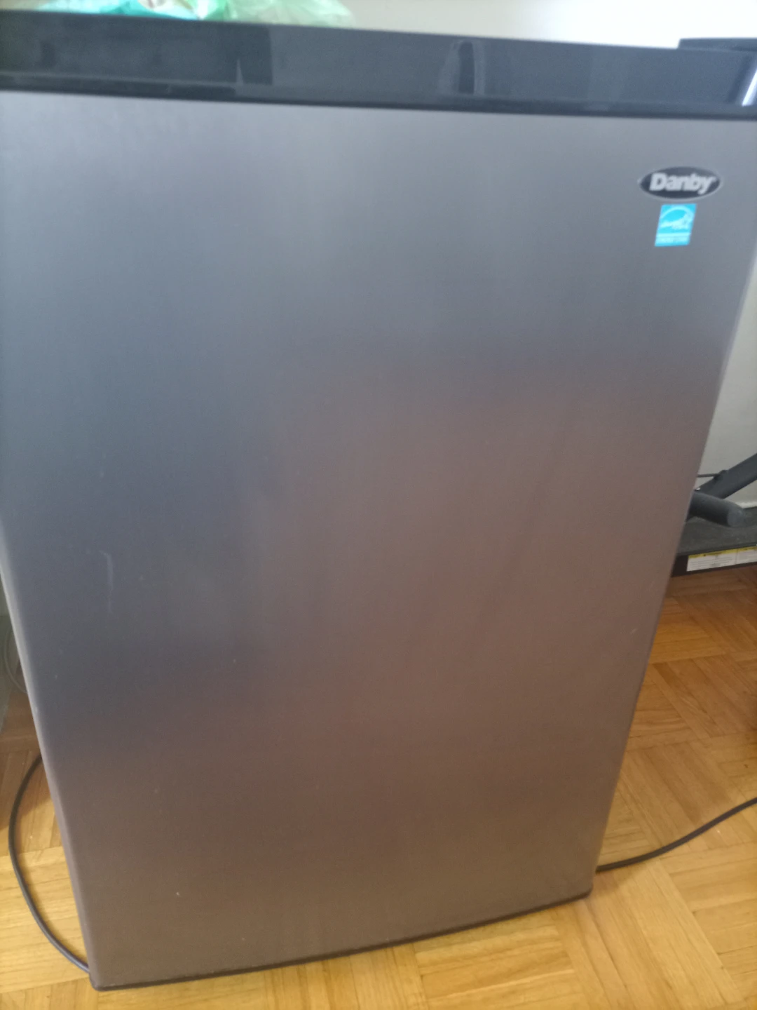 Mini refrigerator - photo 2