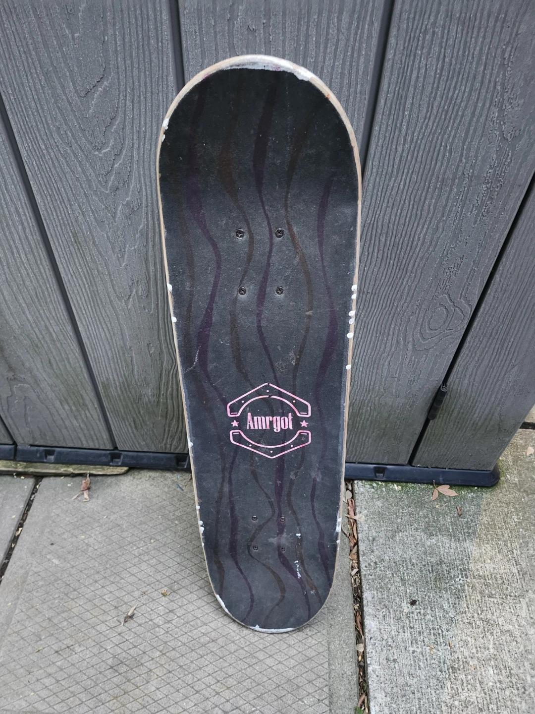 Skateboard (31 inch long 8 inch wide)
