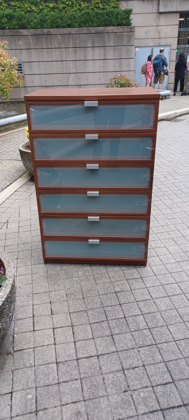 Dresser Ikea 48x32x18 inches delivery available
